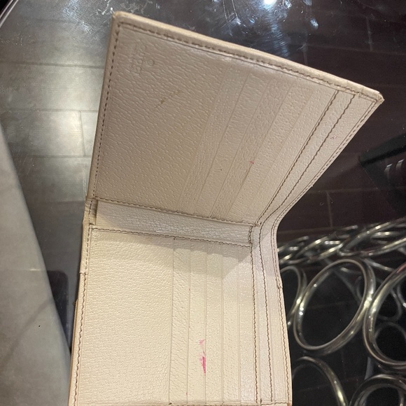 Authentic Gucci Wallet - - Picture 5 of 11